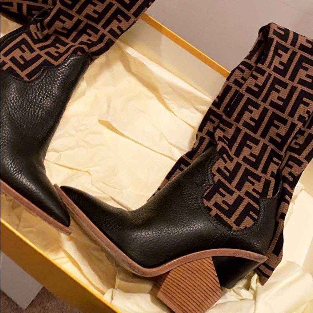 Women’s thigh fendi boots